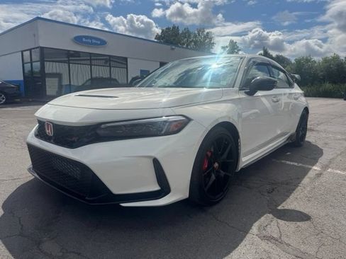 Used 2025 Honda Civic Type R image 6