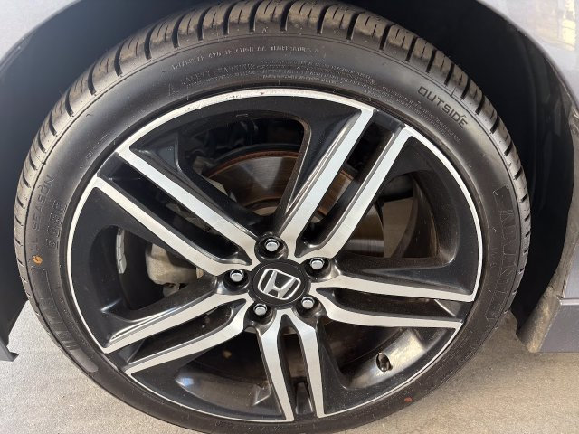 Used 2016 Honda Accord Touring image 8