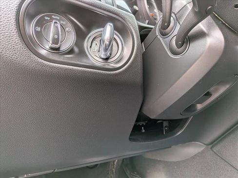 Used 2019 Porsche Macan image 15