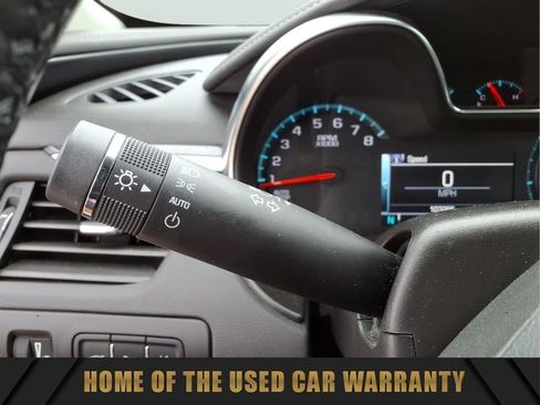 Used 2015 Chevrolet Impala LT w/ Convenience Package FWD image 24