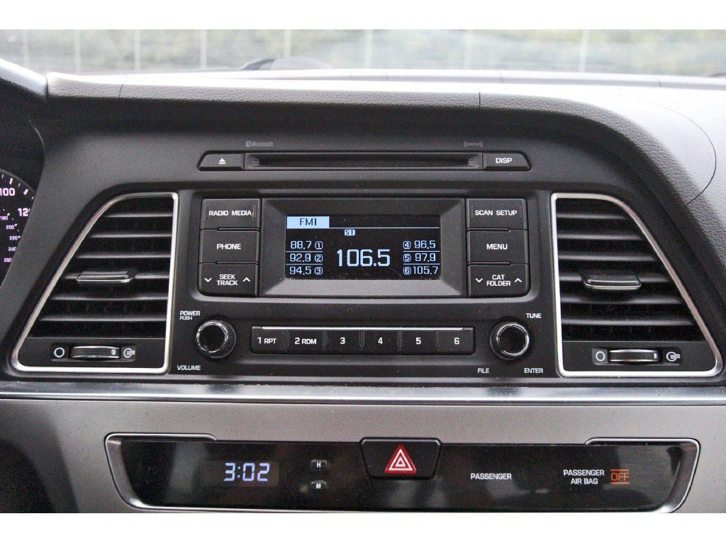 Used 2015 Hyundai Sonata SE FWD image 25