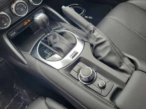 New 2026 MAZDA MX-5 Miata RF Grand Touring RWD image 16