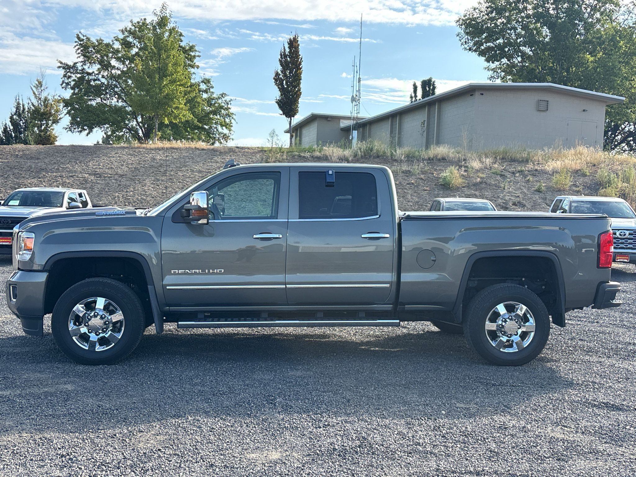 Used 2018 GMC Sierra 3500 Denali w/ Duramax Plus Package AWD/4WD image 8