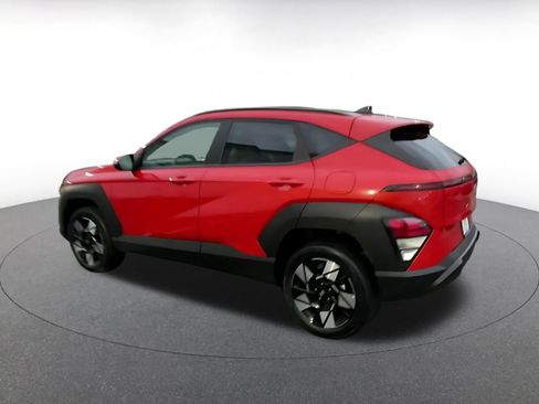 Used 2025 Hyundai Kona SEL image 9