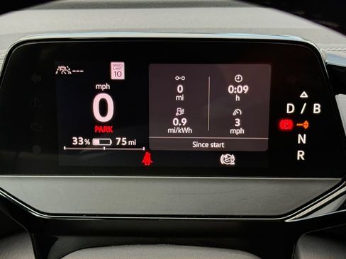 Used 2023 Volkswagen ID.4 2WD image 13