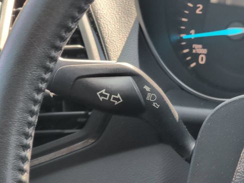 Used 2018 Ford Escape Titanium FWD image 25