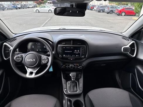 Used 2023 Kia Soul LX w/ Option Group 015 FWD image 11