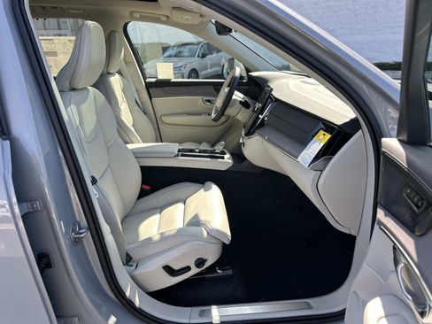 New 2026 Volvo XC90 B6 Ultra w/ Protection Package AWD/4WD image 21