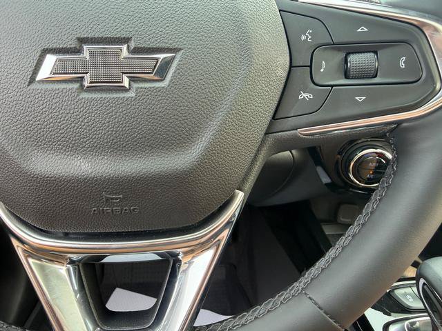 Used 2025 Chevrolet Trax ACTIV w/ Sunroof Package FWD image 17