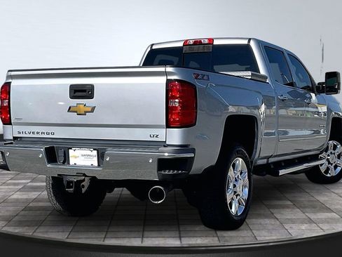 Used 2019 Chevrolet Silverado 2500 LTZ w/ Duramax Plus Package image 2