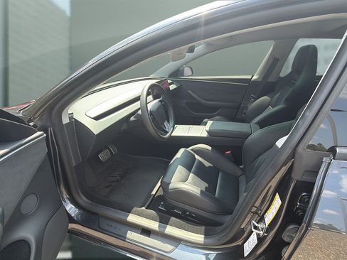Used 2024 Tesla Model 3 Performance AWD/4WD image 9