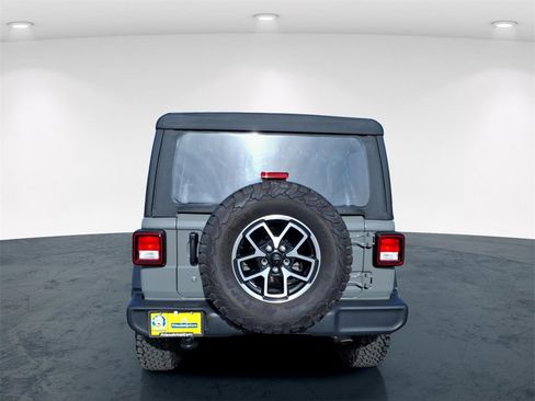 Used 2023 Jeep Wrangler Sport image 8
