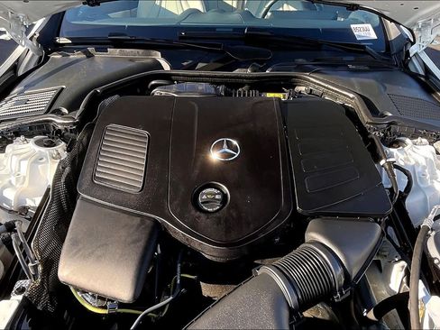 Used 2025 Mercedes-Benz CLE 300 4MATIC Cabriolet image 12