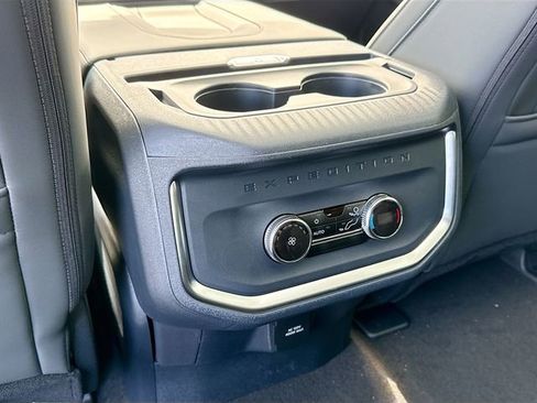 New 2025 Ford Expedition Max Active image 26