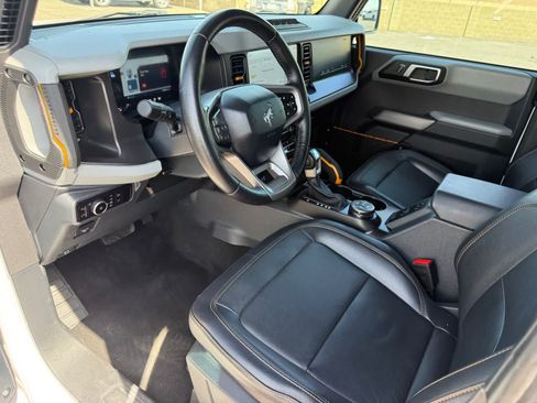 Used 2023 Ford Bronco Badlands AWD/4WD image 13
