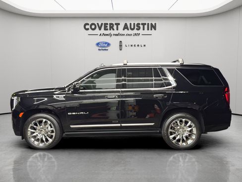 Used 2023 GMC Yukon Denali w/ Denali Reserve Package image 2