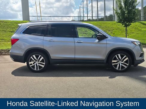 Used 2016 Honda Pilot Touring image 2