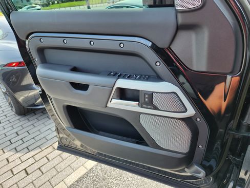 Certified 2023 Land Rover Defender 130 X-Dynamic SE AWD/4WD image 24