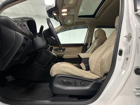 Used 2020 Honda CR-V Touring image 18