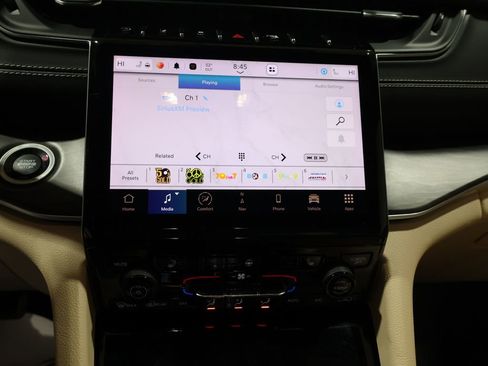 Used 2023 Jeep Grand Cherokee Limited w/ Trailer Tow Prep Group (B) image 25