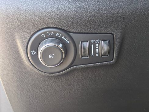 Used 2022 Jeep Compass Latitude w/ Convenience Group image 20