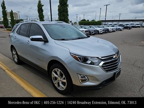 Used 2018 Chevrolet Equinox Premier AWD/4WD image 4