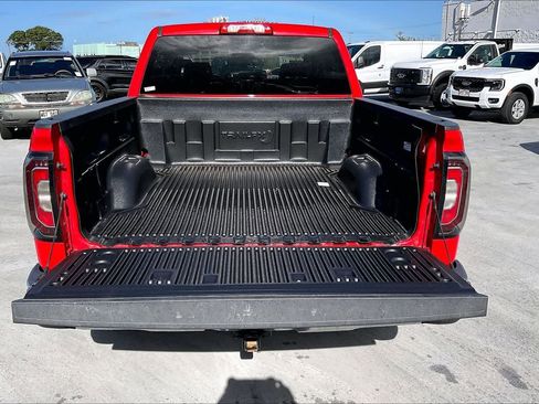 Used 2018 GMC Sierra 1500 SLT w/ SLT Premium Package AWD/4WD image 18