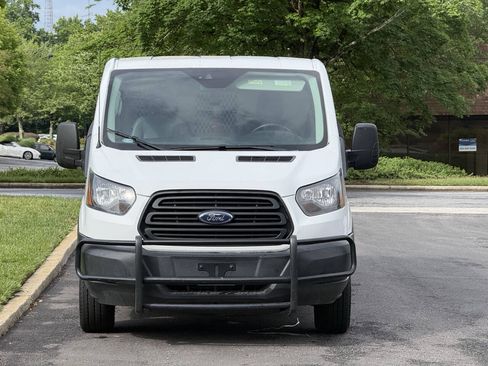 Used 2019 Ford Transit 250 148 Low Roof RWD image 4