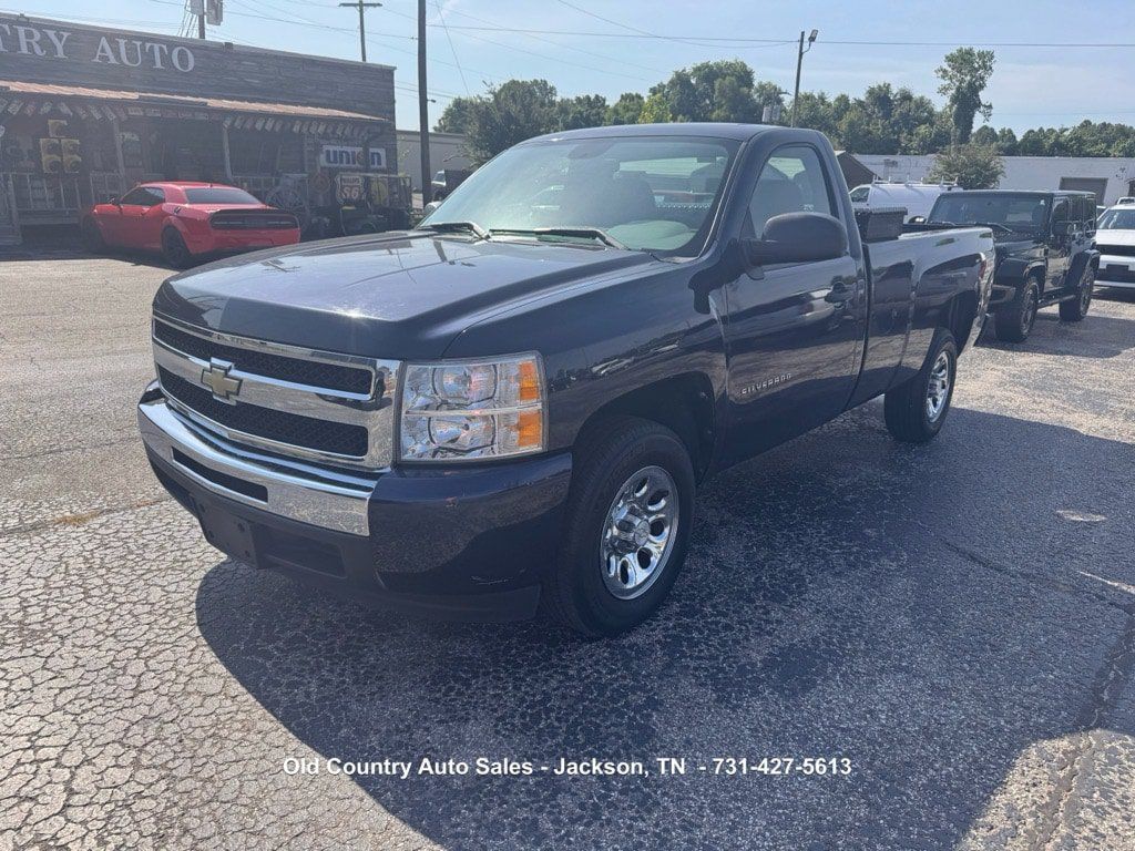 Used 2011 Chevrolet Silverado 1500 W/T w/ LS Package RWD image 2
