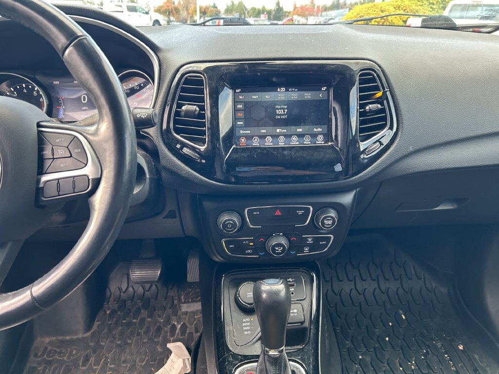 Used 2021 Jeep Compass Latitude AWD/4WD image 24