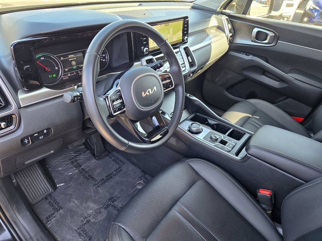 Used 2023 Kia Sorento EX AWD/4WD image 10