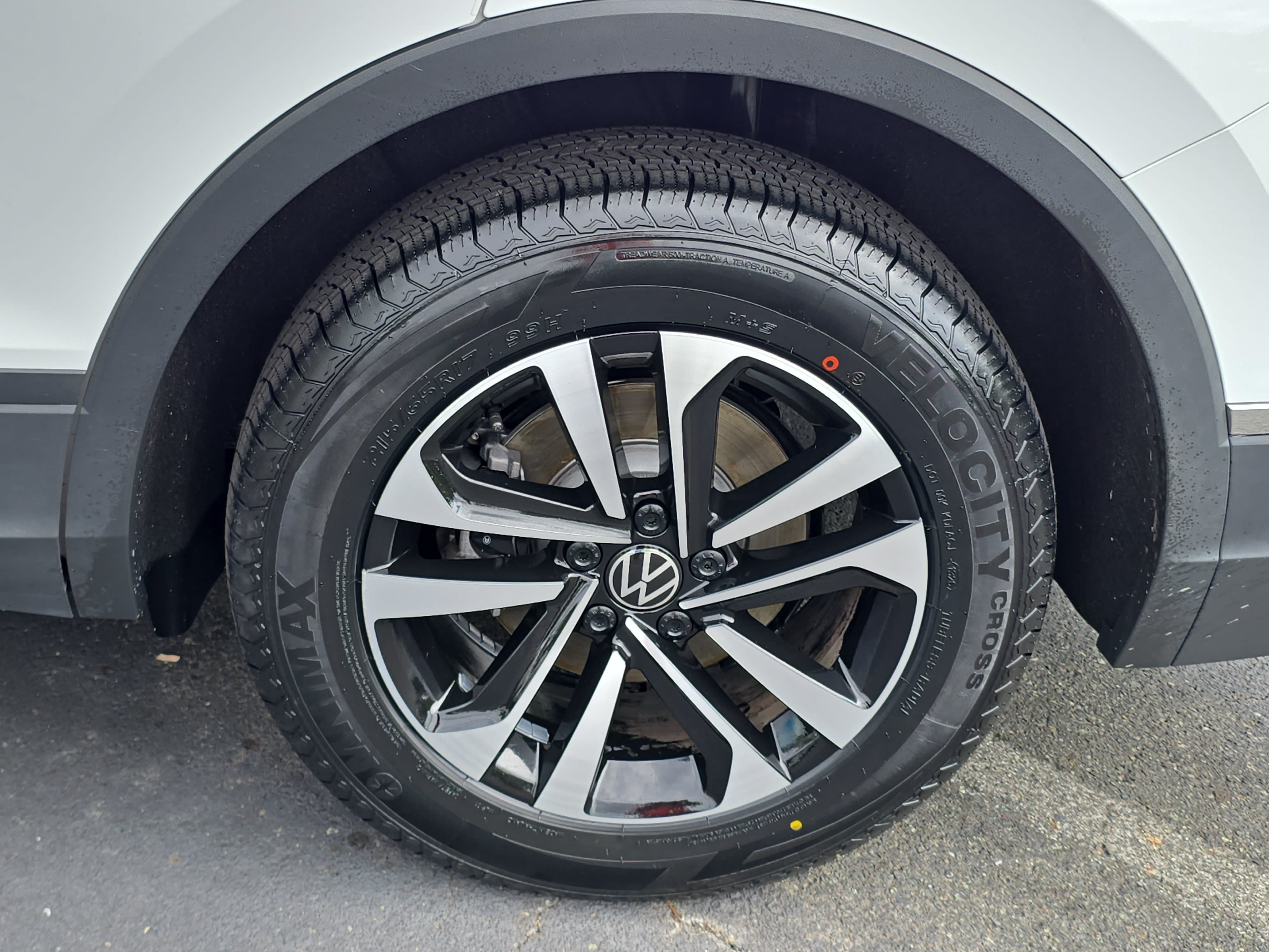 Certified 2023 Volkswagen Tiguan S FWD image 33