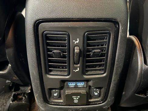 Used 2022 Dodge Durango GT image 24