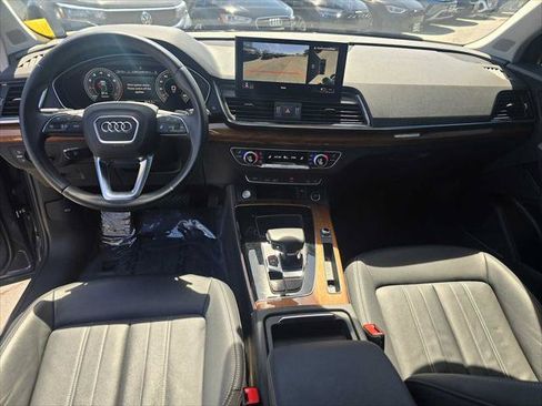 Used 2022 Audi Q5 2.0T Premium Plus w/ Premium Plus Package AWD/4WD image 21