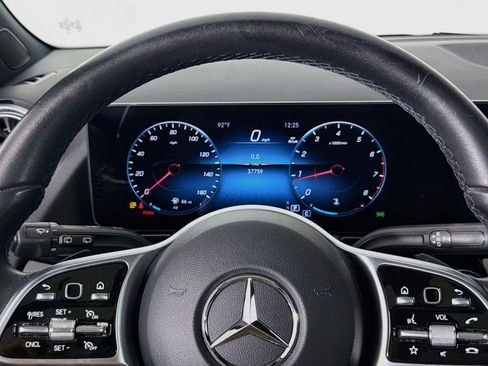 Used 2023 Mercedes-Benz GLA 250 image 18