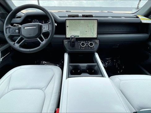 New 2026 Land Rover Defender 110 X-Dynamic SE AWD/4WD image 5