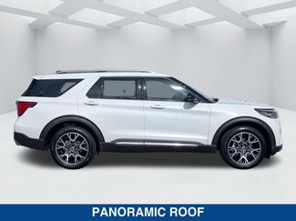 Used 2025 Ford Explorer Platinum w/ Ultimate Package AWD/4WD video 3