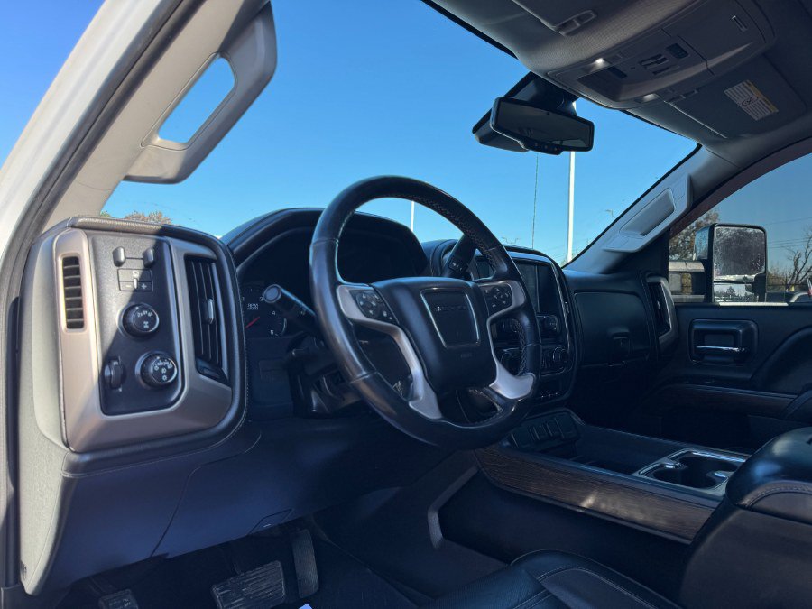 Used 2019 GMC Sierra 3500 Denali AWD/4WD image 14