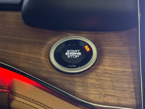 New 2025 Jeep Grand Cherokee Summit image 22