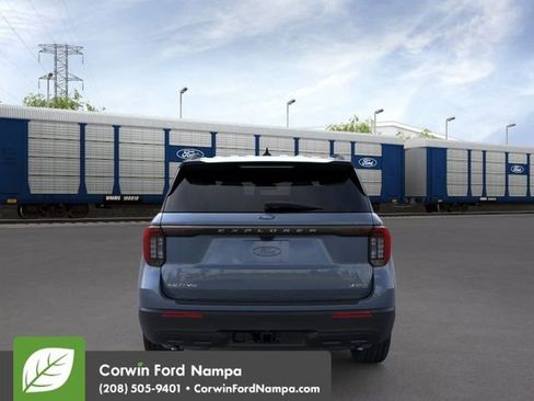 New 2026 Ford Explorer Active AWD/4WD image 6