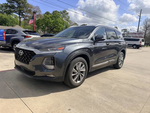 Used 2020 Hyundai Santa Fe Limited w/ Cargo Package image 2