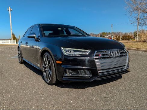 Used 2018 Audi S4 Prestige w/ Prestige Package image 3