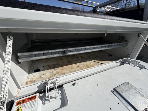 Used 2023 GMC Sierra 3500 Pro w/ Convenience Package image 11