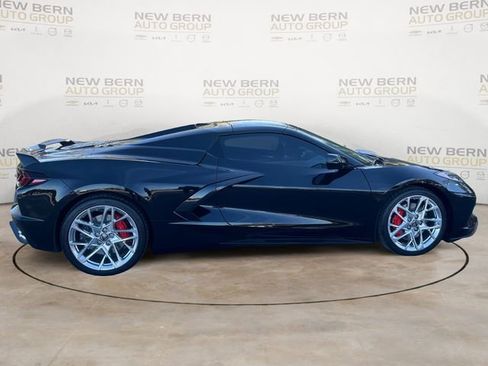 Used 2024 Chevrolet Corvette Stingray Premium Conv w/ Z51 Performance Package RWD image 6
