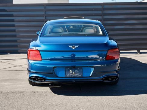 Used 2024 Bentley Flying Spur V8 image 13