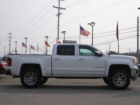 Used 2015 GMC Sierra 1500 SLT w/ SLT Crew Cab Value Package AWD/4WD image 8