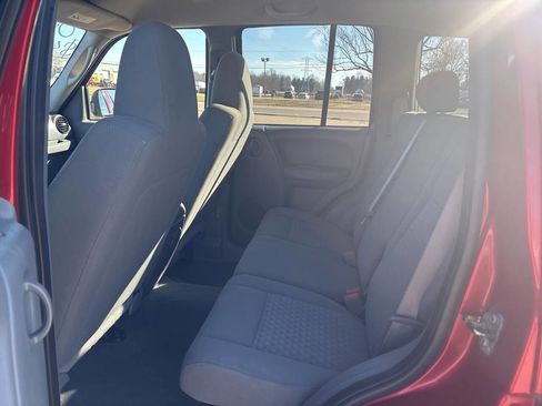 Used 2006 Jeep Liberty Sport AWD/4WD image 14