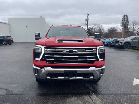 Used 2024 Chevrolet Silverado 2500 LTZ AWD/4WD image 9