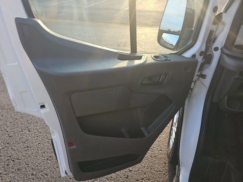 Used 2025 Ford Transit 350 XLT RWD image 12