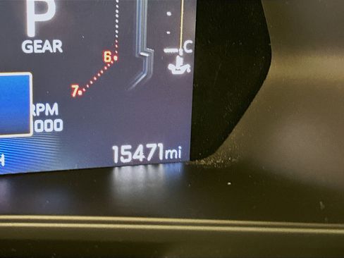 Used 2024 Chevrolet Colorado Trail Boss w/ Technology Package image 19